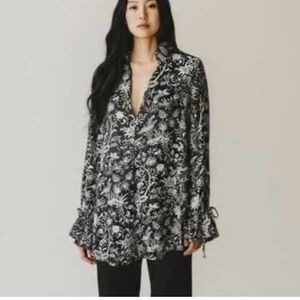 H&M  Women’s Floral Botanical Print Blouse Long Sleeve Tie Cuff V-Neck Boho Top